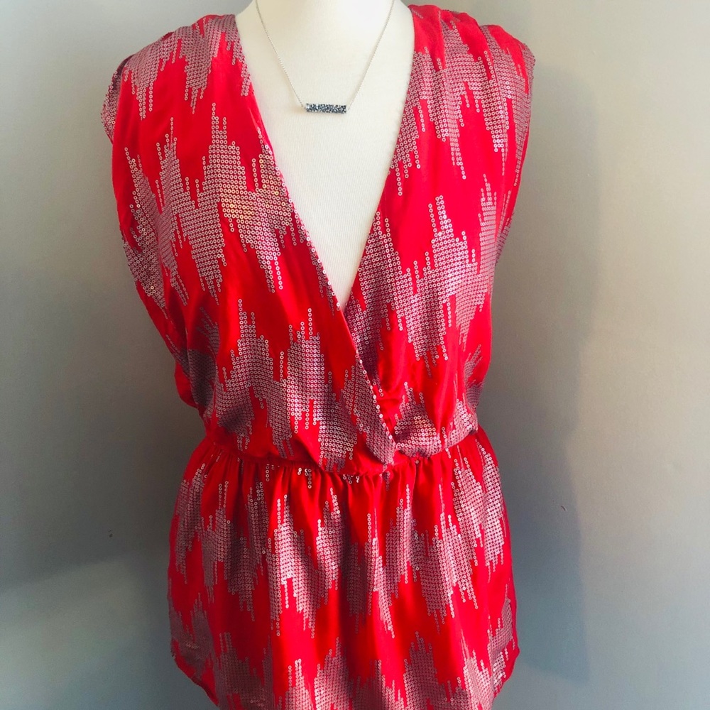 Gorgeous Red FABRIK Boutique Top ❤️ - Picture 3 of 7